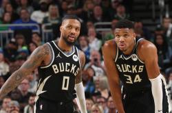 爱游戏登录入口-雄鹿客场击败开拓者，米德尔顿大放异彩