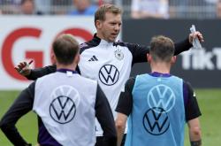 爱游戏亚洲官网-德国足球联赛获得国际认可和赞誉