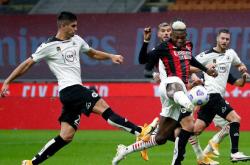 爱游戏官方-包含斯佩齐亚客场遭卡利亚里逆转，降级压力增大的词条