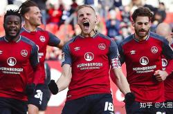 爱游戏直播-纽伦堡客场反败为胜，赢得困难胜利