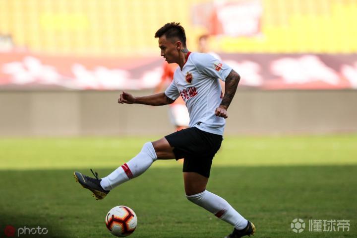 关于深圳佳兆业客场平局，略显失望的信息