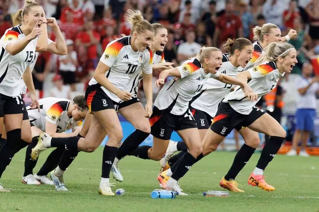 顶级女足赛事中球员表现尽显风采