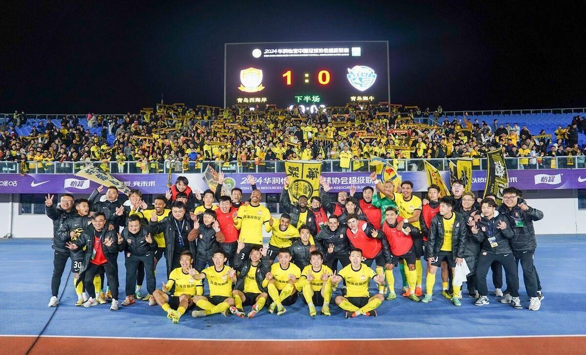 足球运动员获得关键胜利助球队晋级 足球运动员获得关键胜利助球队晋级