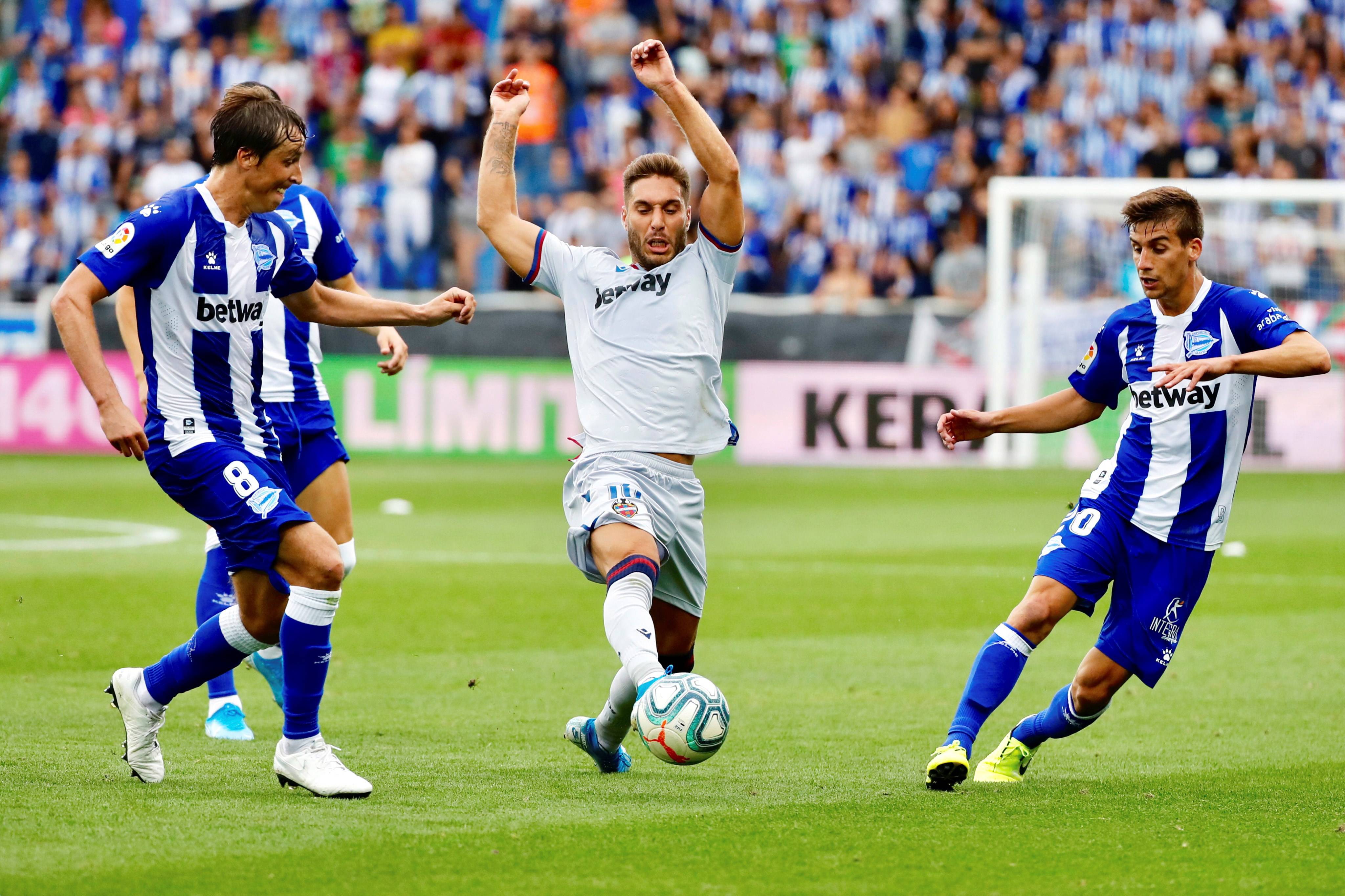 皇马不敌对手，出局阴霾笼罩的简单介绍